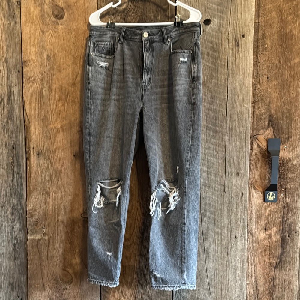 Distressed Weathered Black/Grey Women's Jeans